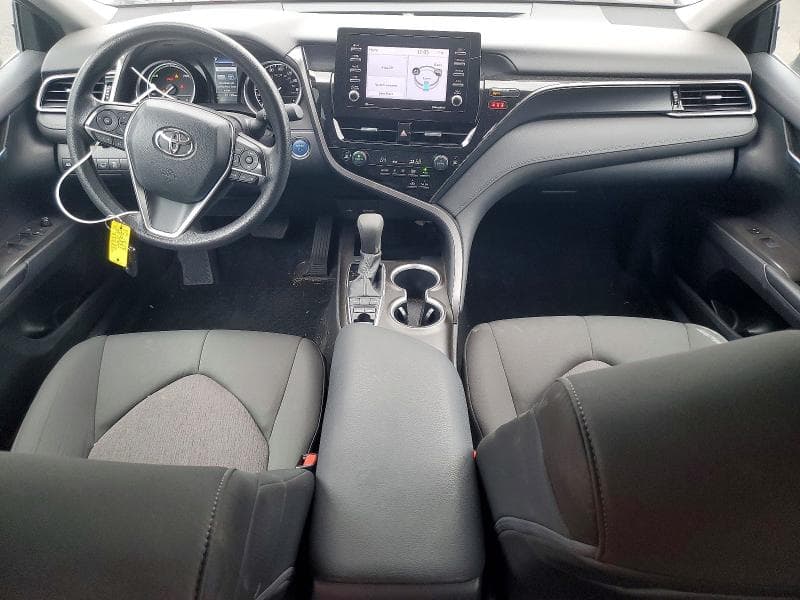 2022 TOYOTA CAMRY LE 8