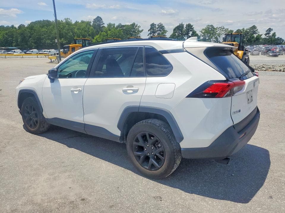 2021 TOYOTA RAV4 LE 2