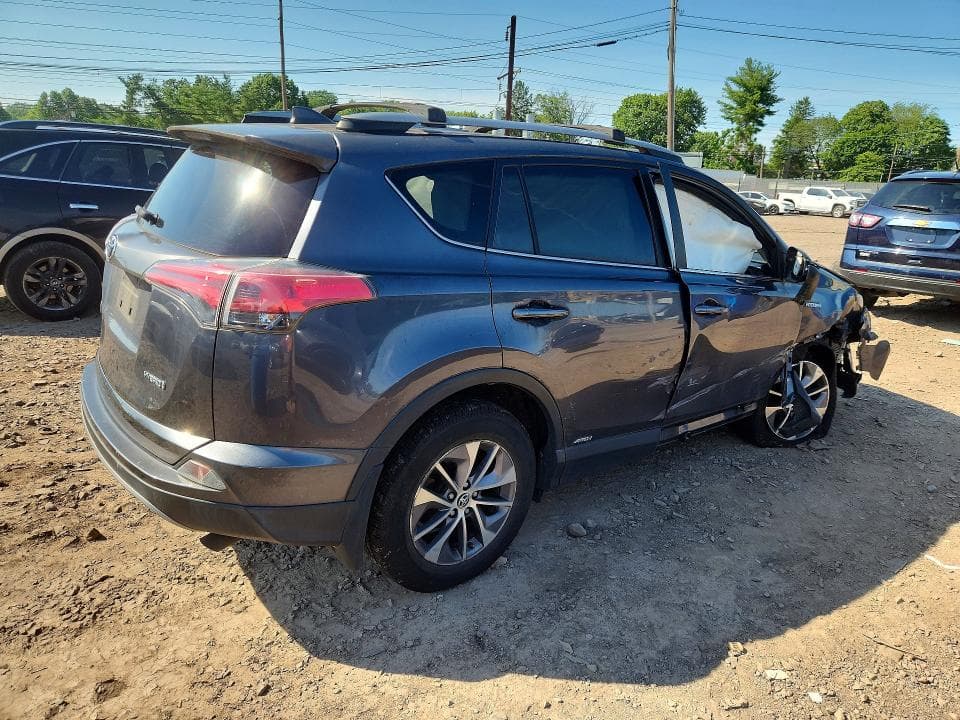 2018 TOYOTA RAV4 HYBRID LE 3