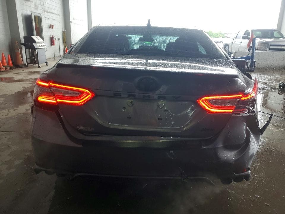 2019 TOYOTA CAMRY XSE 6