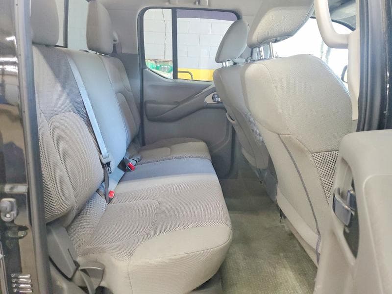 2018 NISSAN FRONTIER SV 10