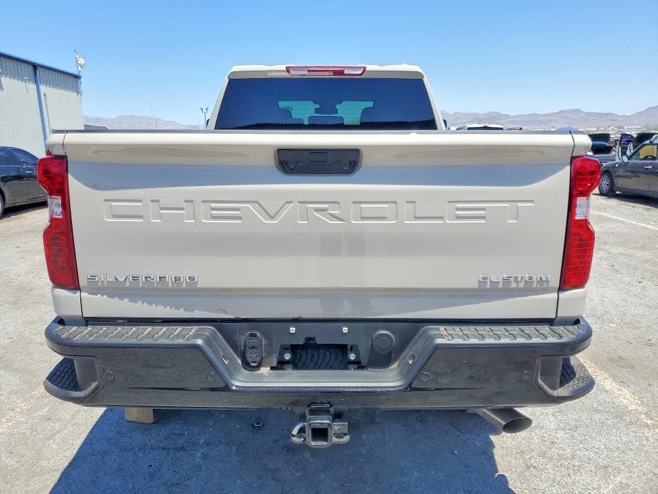 2026 CHEVROLET SILVERADO K2500 CUSTOM 6