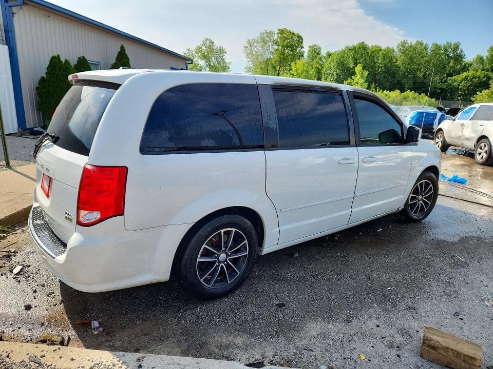 2017 DODGE GRAND CARAVAN GT 3