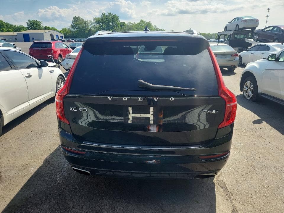 2017 VOLVO XC90 T6 6