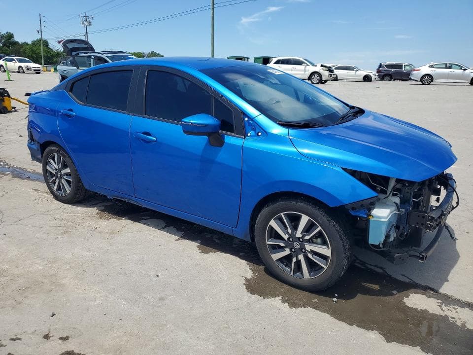 2020 NISSAN VERSA SV 4