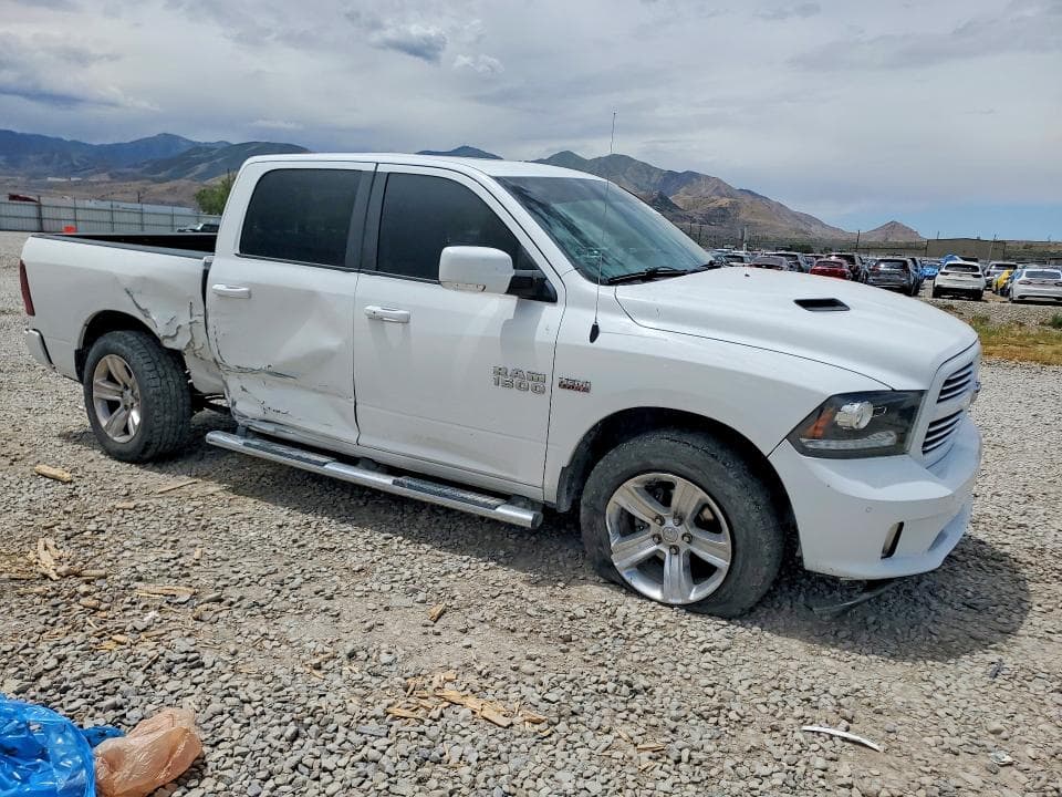 2017 RAM 1500 SPORT 4