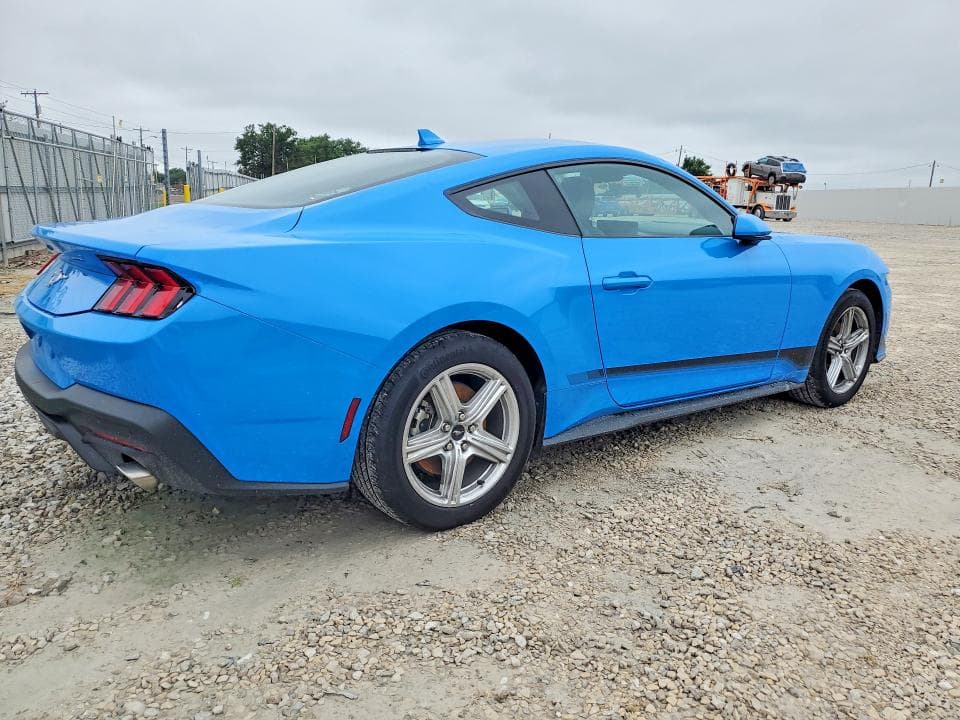 2025 FORD MUSTANG 3