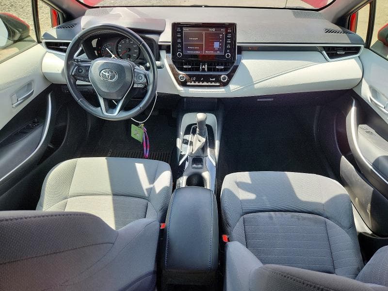 2020 TOYOTA COROLLA SE 8