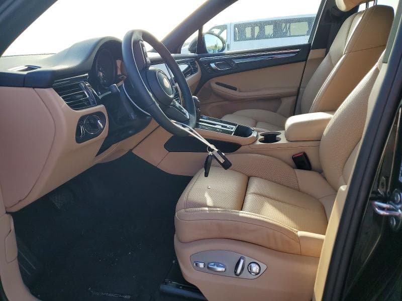 2026 PORSCHE MACAN BASE 7
