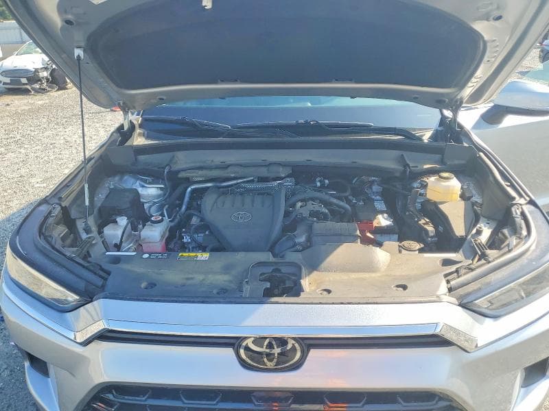 2024 TOYOTA GRAND HIGHLANDER XLE 12