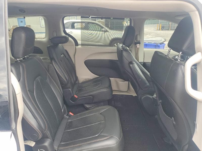 2020 CHRYSLER PACIFICA TOURING L 11