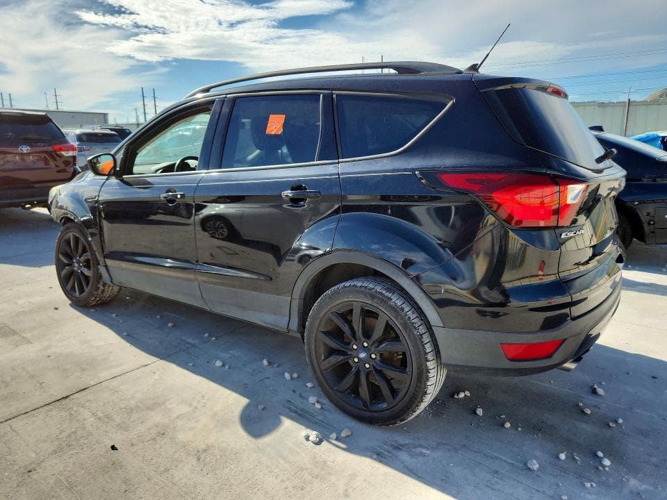 2019 FORD ESCAPE SE 2