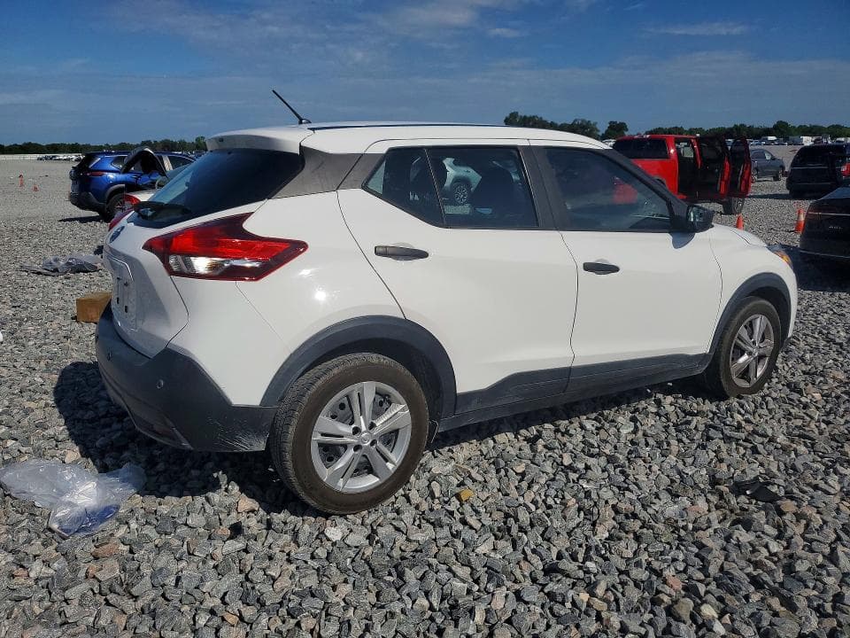 2020 NISSAN KICKS S 3