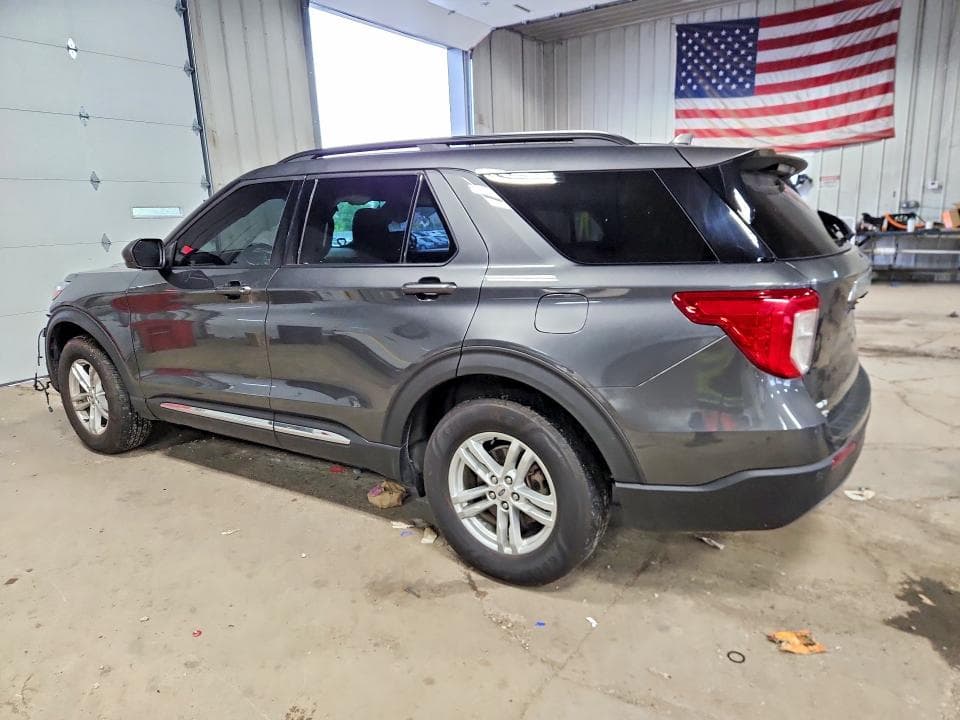 2020 FORD EXPLORER XLT 2