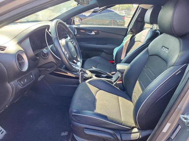 2023 KIA FORTE GT LINE 7
