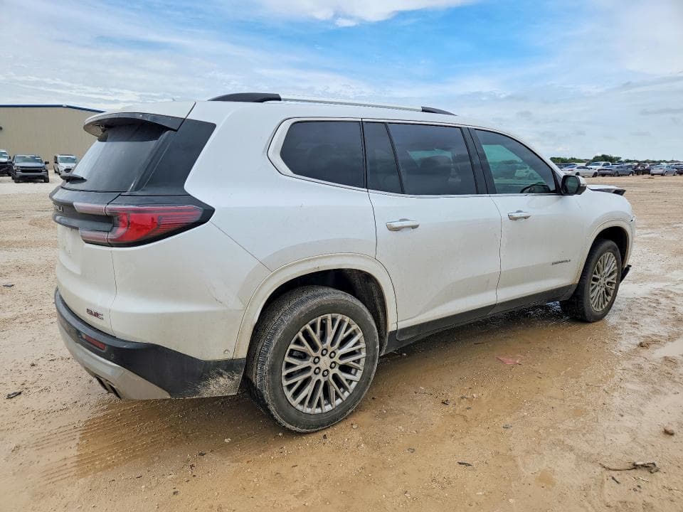 2024 GMC ACADIA DENALI 3