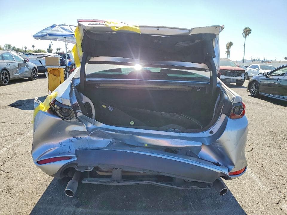 2020 MAZDA 3 6