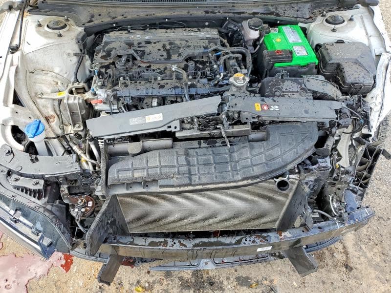 2024 HYUNDAI ELANTRA SEL 11
