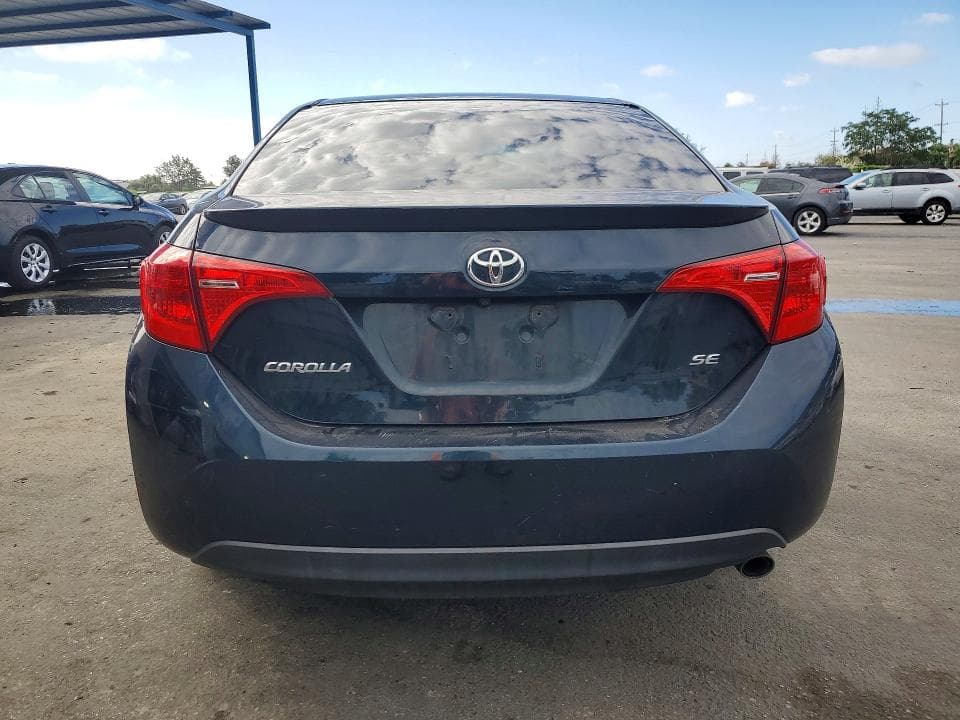 2018 TOYOTA COROLLA SE 6