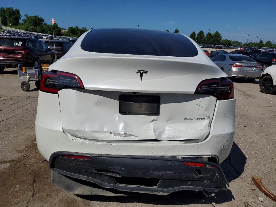 2023 TESLA MODEL Y 6