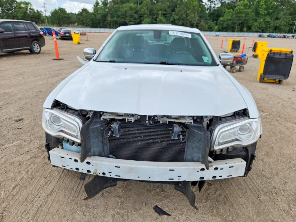 2018 CHRYSLER 300 LIMITED 5