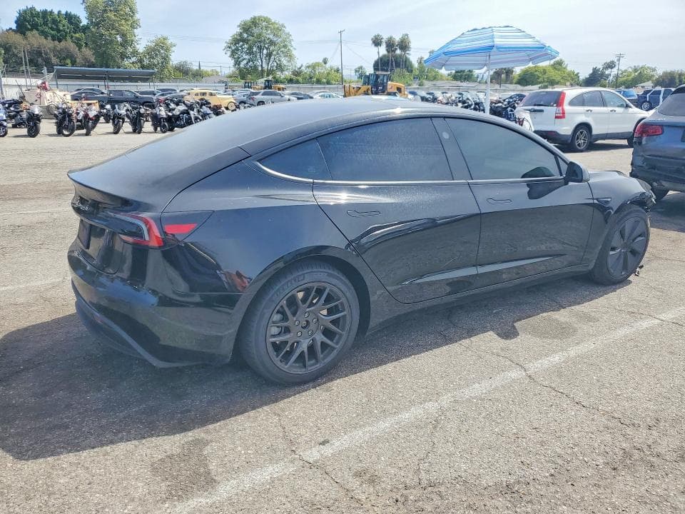 2025 TESLA MODEL 3 3