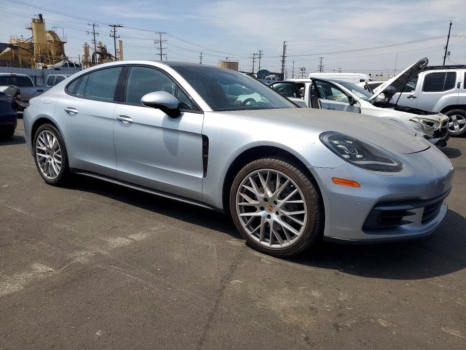 2017 PORSCHE PANAMERA 4S 4