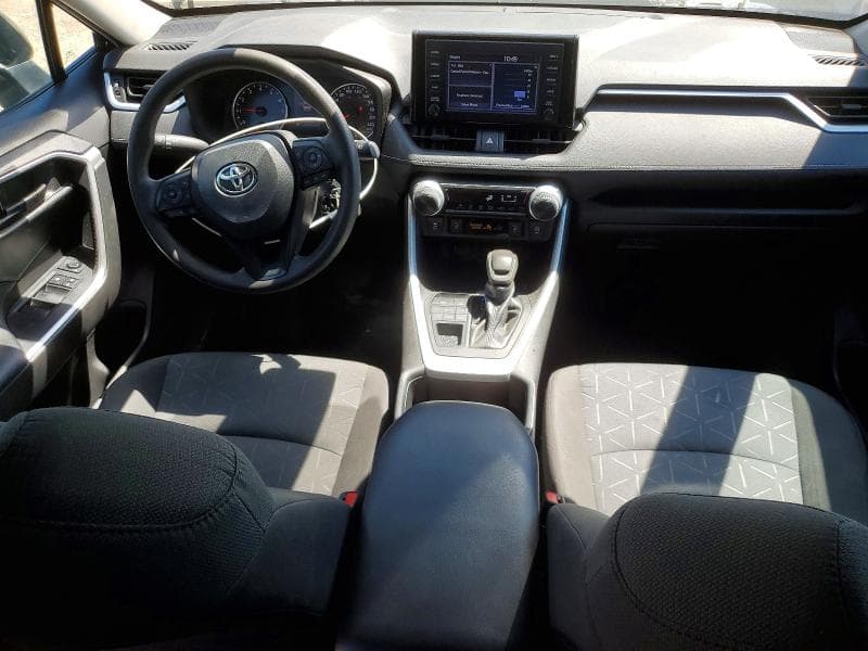 2022 TOYOTA RAV4 LE 8