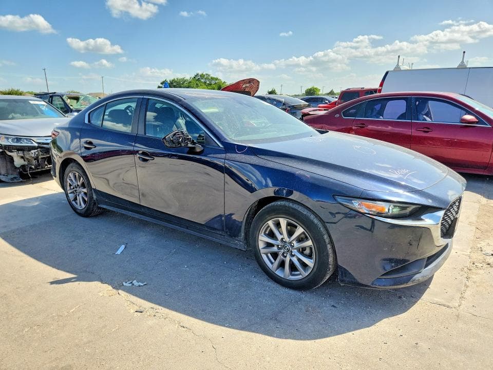 2021 MAZDA 3 4