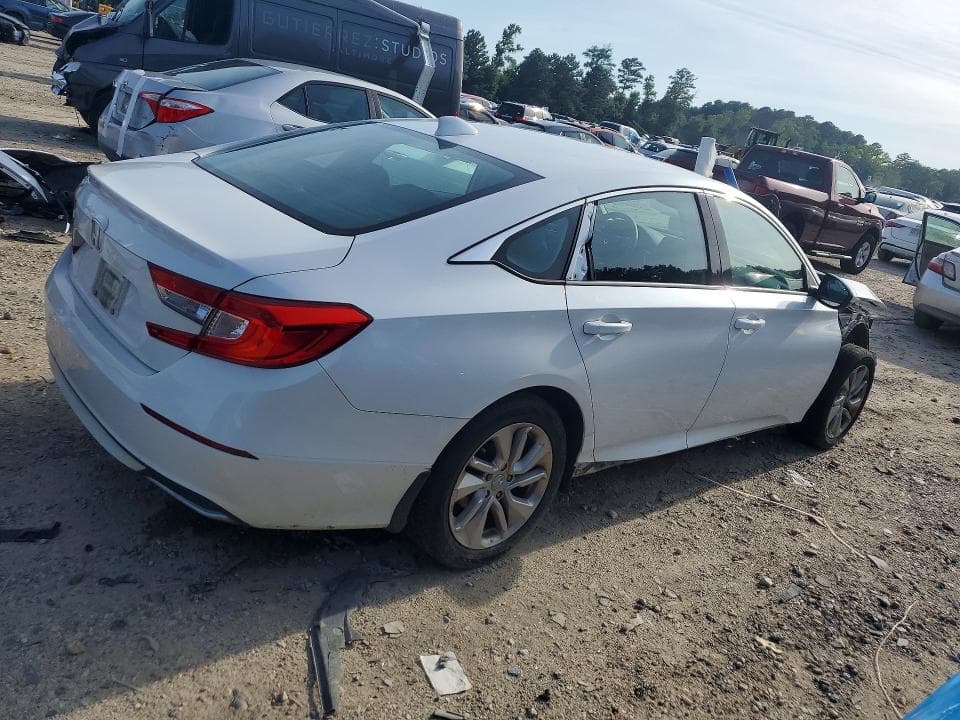 2018 HONDA ACCORD LX 3