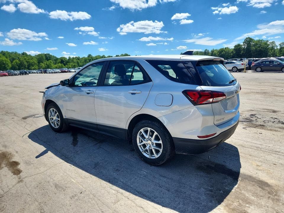 2022 CHEVROLET EQUINOX LS 2