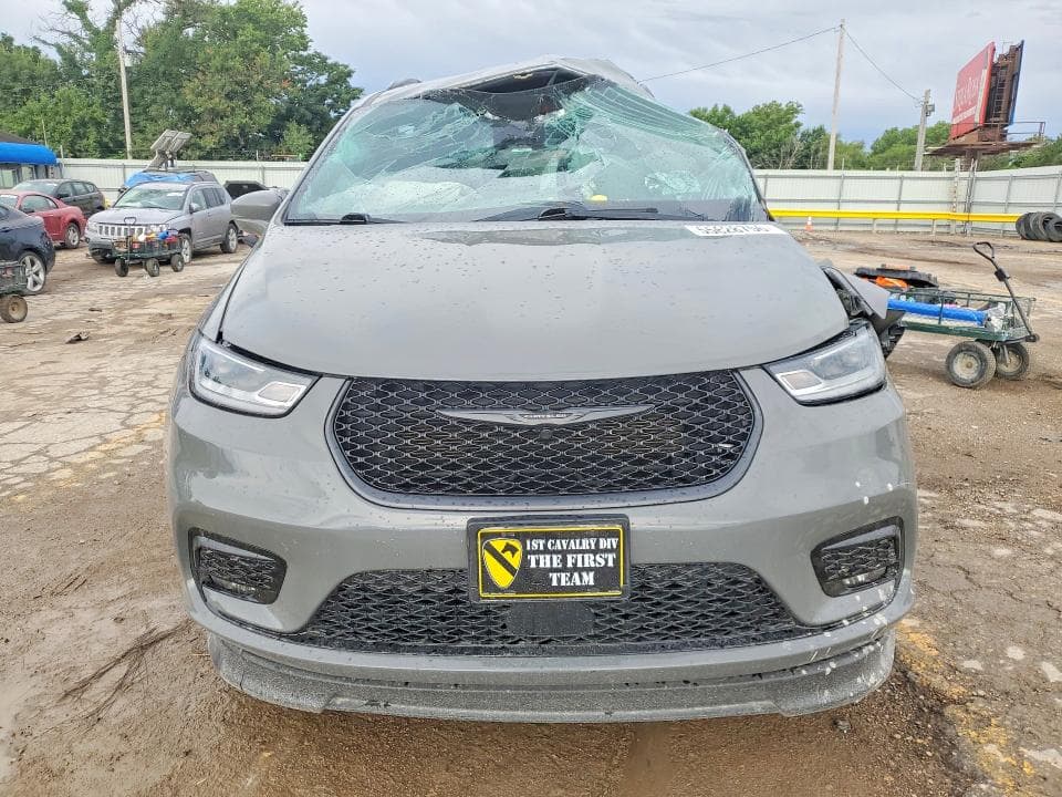 2022 CHRYSLER PACIFICA TOURING L 5
