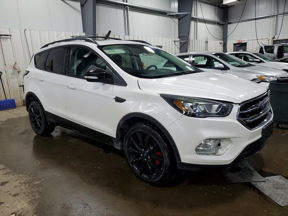 2017 FORD ESCAPE TITANIUM 4