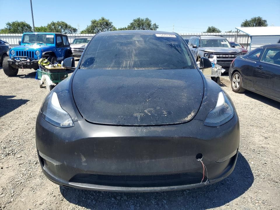 2024 TESLA MODEL Y 5