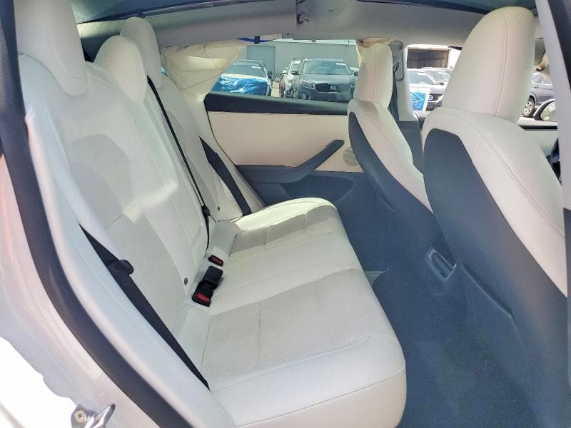 2024 TESLA MODEL 3 10