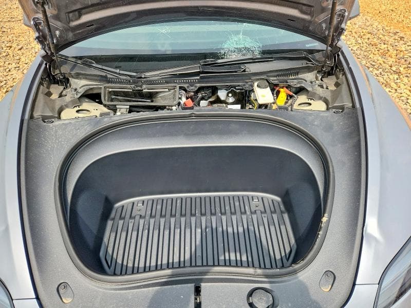 2026 TESLA MODEL 3 11