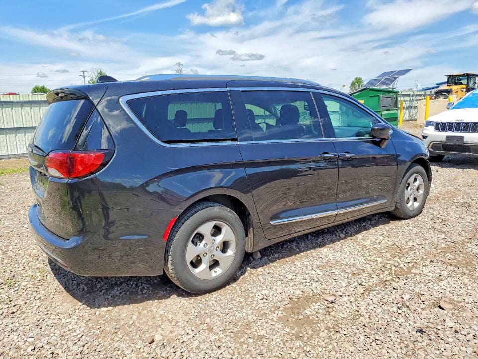 2017 CHRYSLER PACIFICA TOURING L PLUS 3