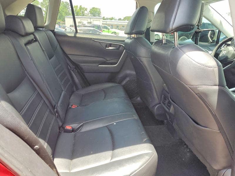 2021 TOYOTA RAV4 XLE PREMIUM 11