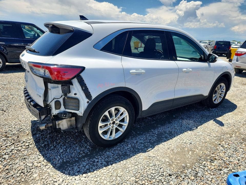 2020 FORD ESCAPE SE 3