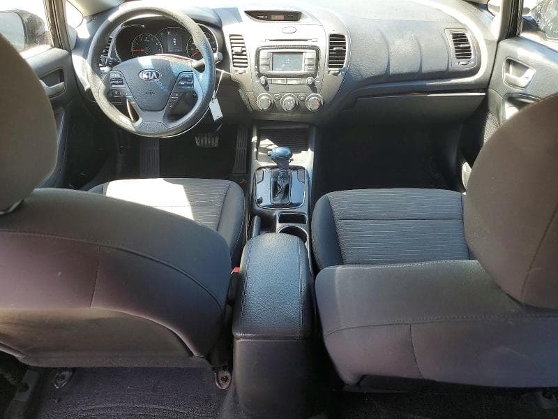 2017 KIA FORTE LX 8