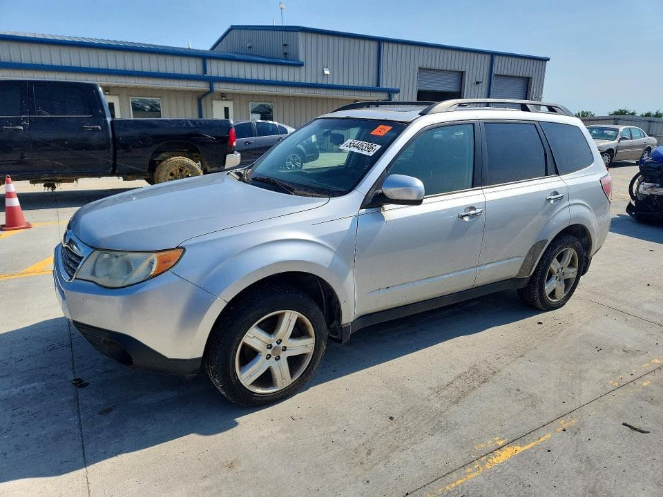 2010 SUBARU FORESTER - 1
