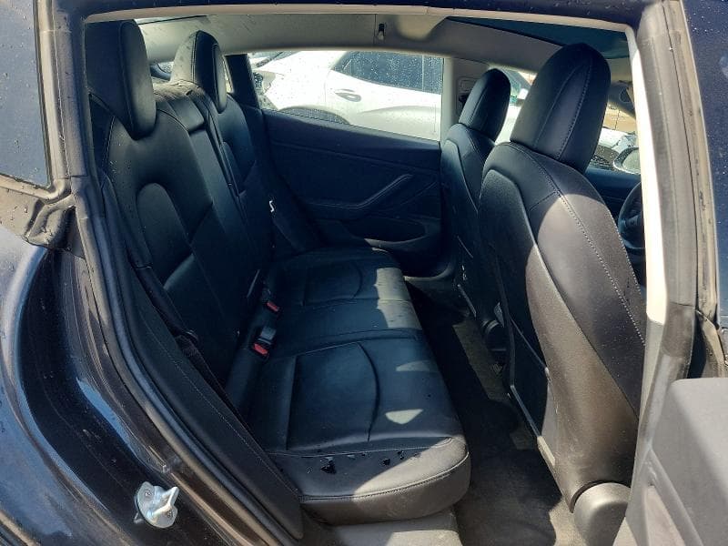 2018 TESLA MODEL 3 10