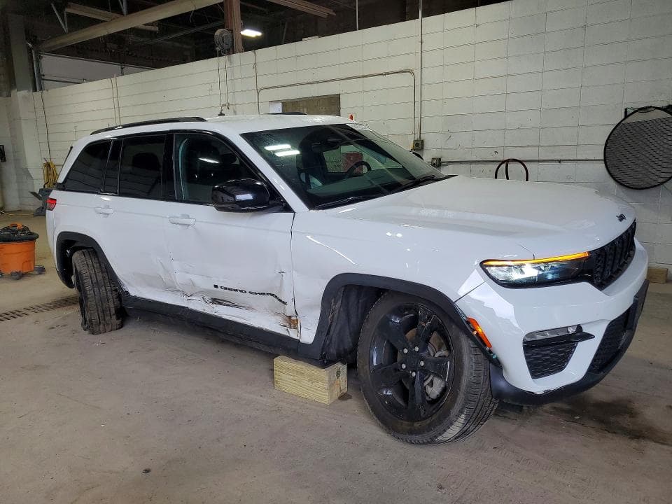 2025 JEEP GRAND CHEROKEE LIMITED 4