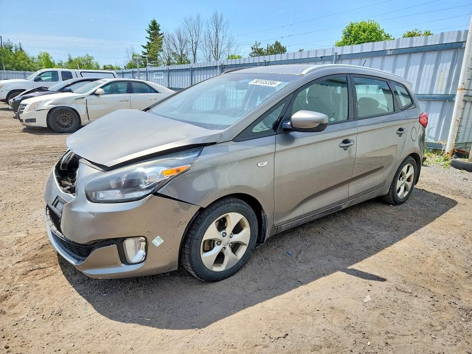 2014 KIA RONDO