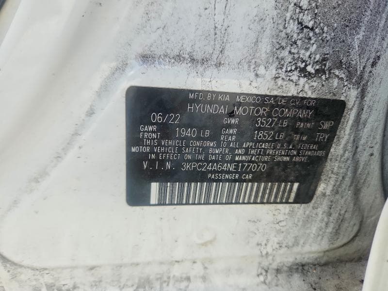 2022 HYUNDAI ACCENT SE 12
