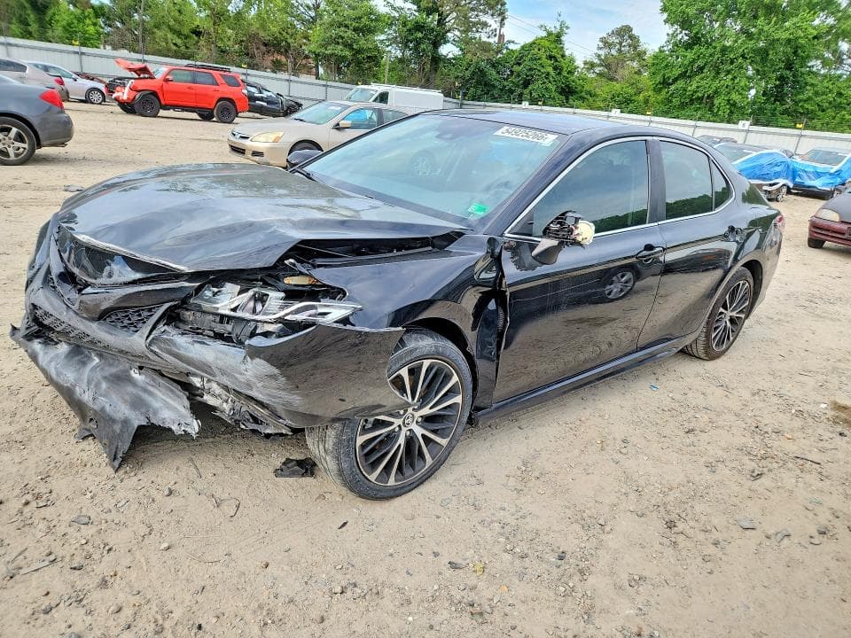 2019 TOYOTA CAMRY SE - 1