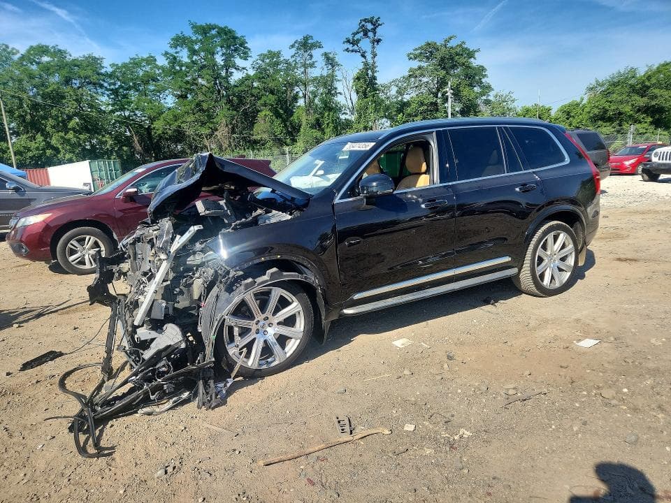 2016 VOLVO XC90 T6 - 1