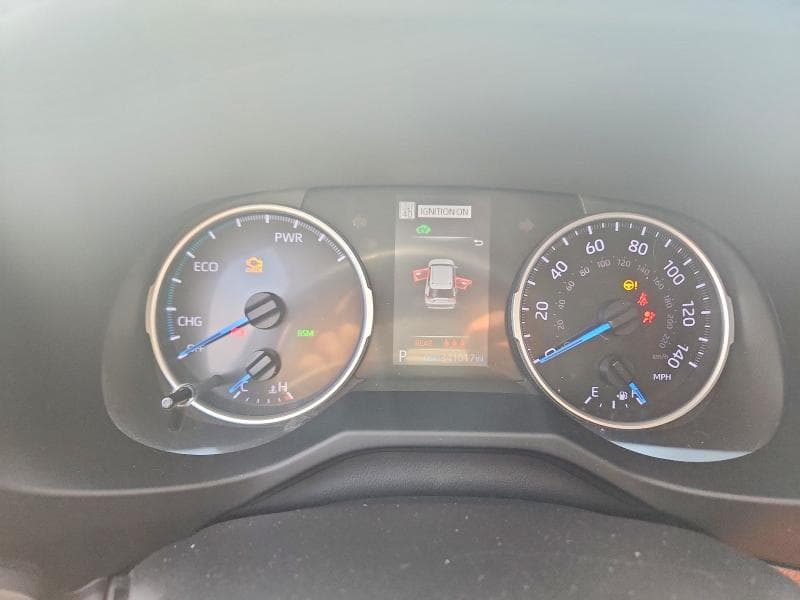 2021 TOYOTA RAV4 HYBRID XLE 9