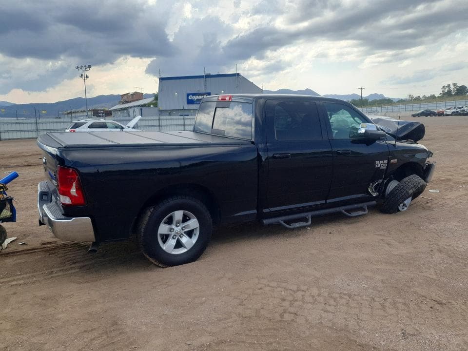 2020 RAM 1500 CLASSIC SLT 3
