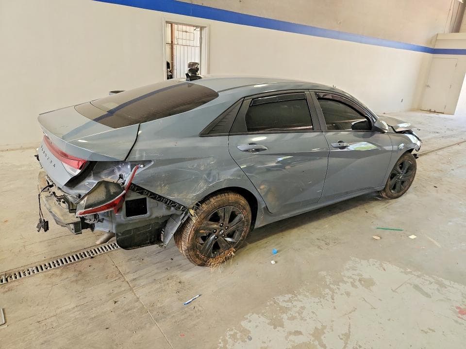 2023 HYUNDAI ELANTRA SEL 3